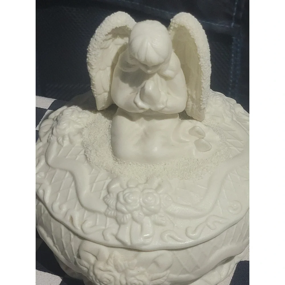 Ivory Ceramic Praying Angel Trinket Box Cherub Keepsake Dish Floral Decor 7